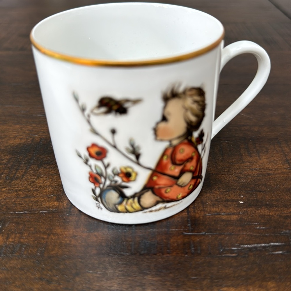 Hummel Collector 1974 Child Mug - Picture 5 of 5